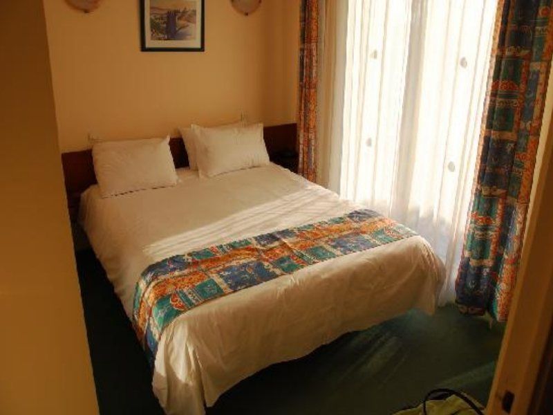 Karma Manoir Des Deux Amants Apart otel Connelles Dış mekan fotoğraf