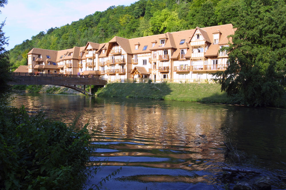 Karma Manoir Des Deux Amants Apart otel Connelles Dış mekan fotoğraf