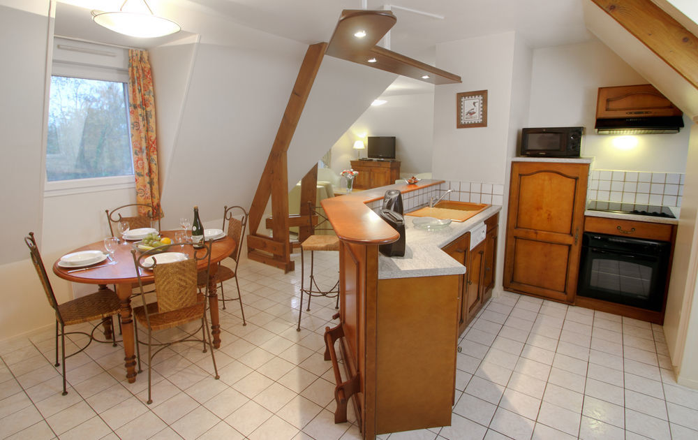 Karma Manoir Des Deux Amants Apart otel Connelles Dış mekan fotoğraf